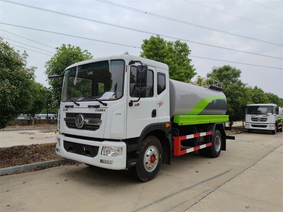 杭州用戶喜提12方灑水車，澆花、澆樹、綠化噴灑功能全